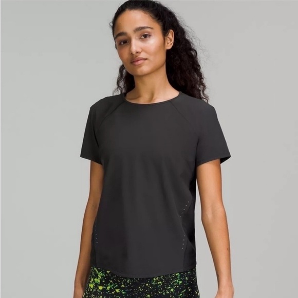 lululemon athletica Tops - Lululemon Lightweight Stretch Running Short Sleeve Shirt